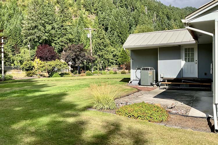 Click Here For The Next Photo!