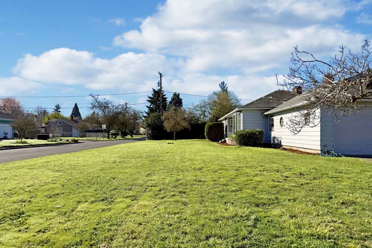 Click Here For The Next Photo!