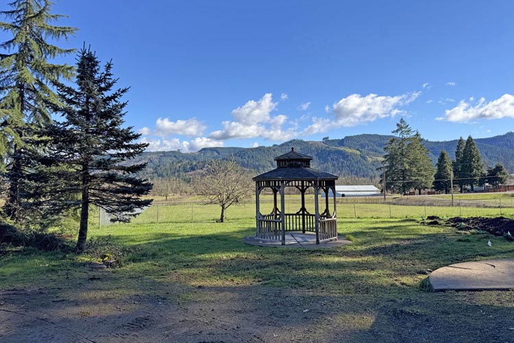 Click Here For The Next Photo!