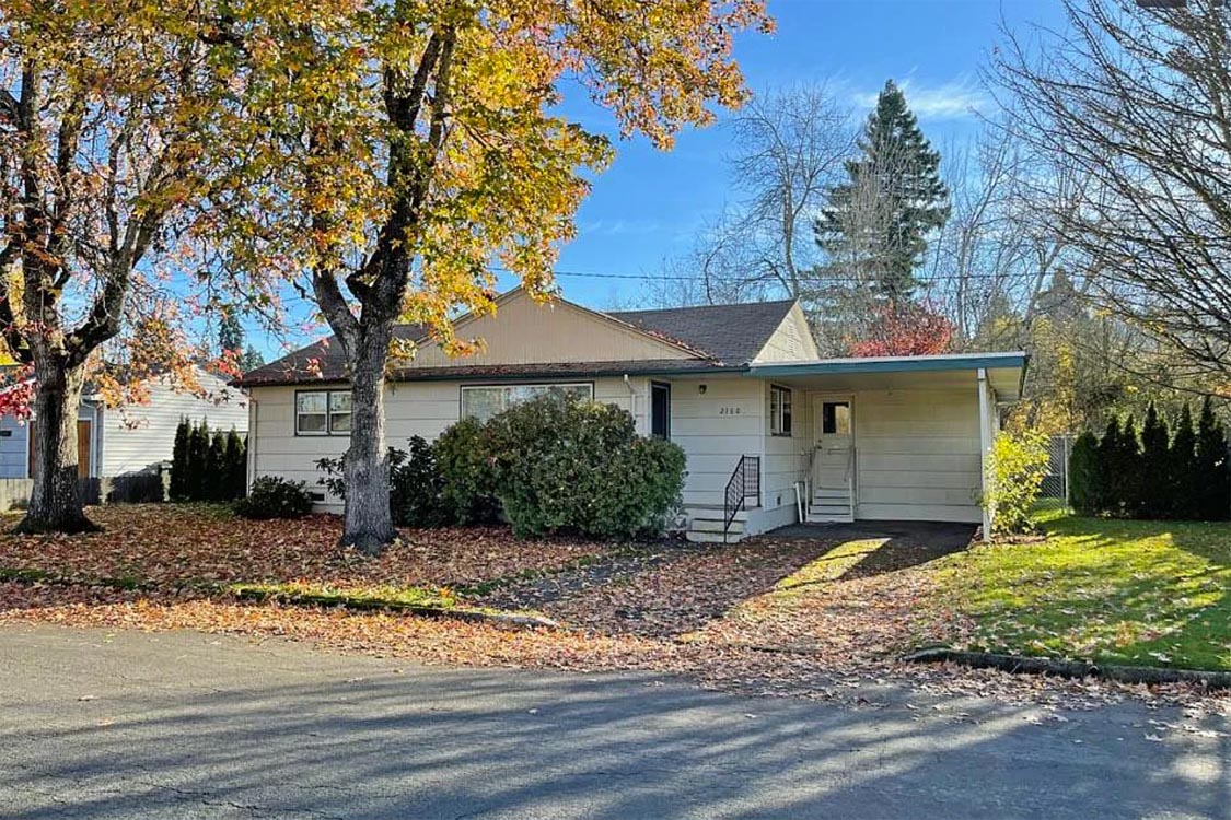 Photos of 2160 West 20th Street!