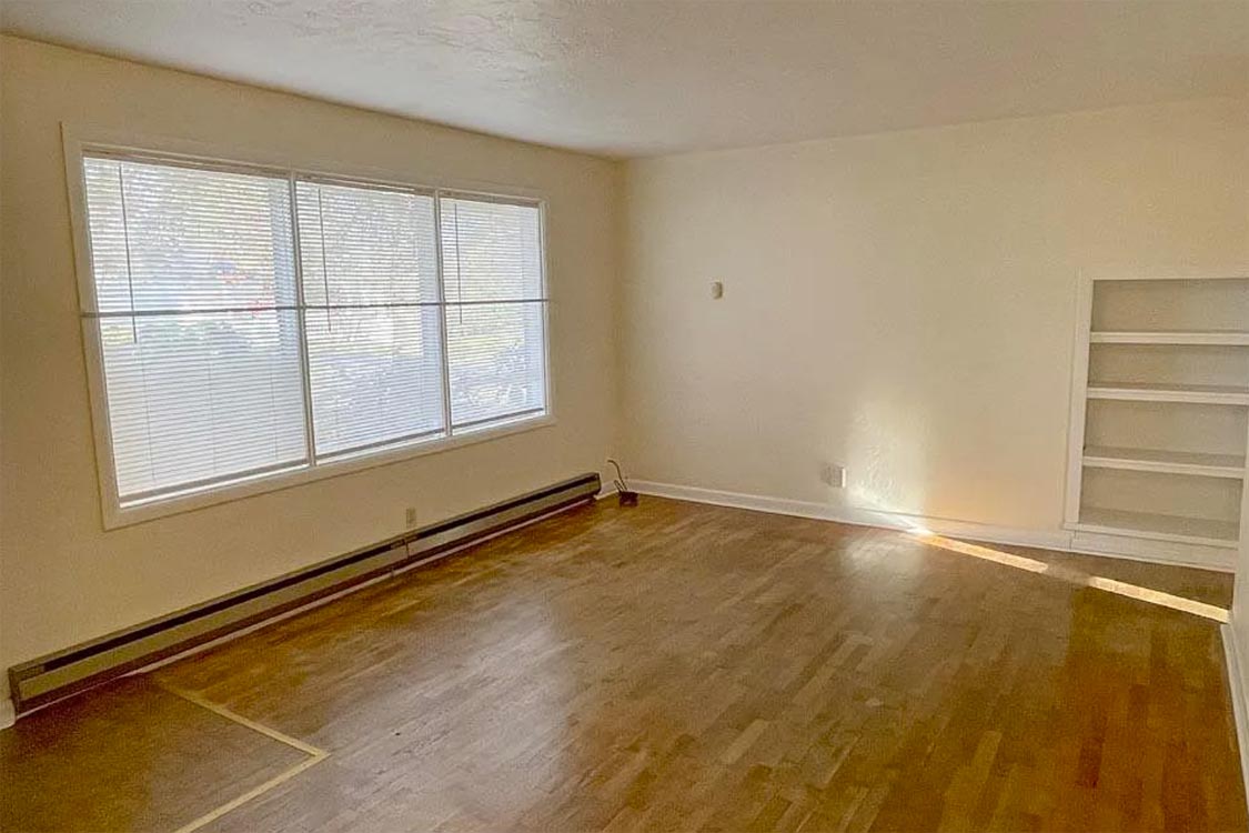 Photos of 2160 West 20th Street!